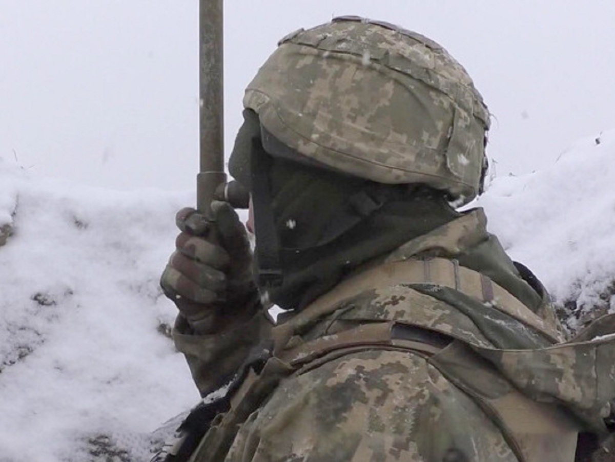 Украинские военные в пьяном угаре обстреляли своих же: один человек погиб
