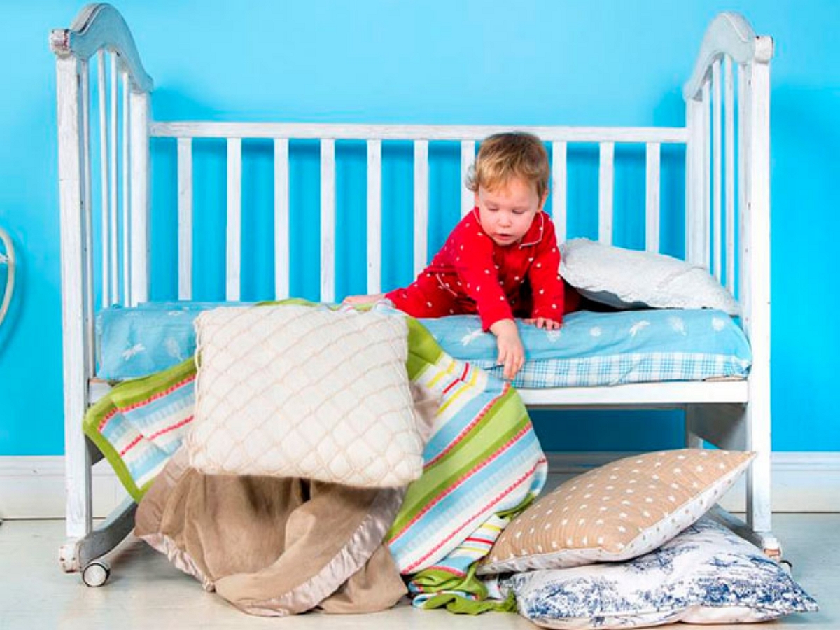 Продажа детской кроватки обернулась скандалом в Сети