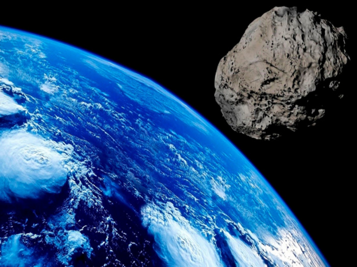 «Роскосмос» показал астероид, стремительно приближающийся к Земле