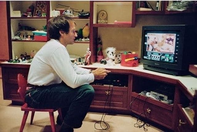 Архивные фото из 90-х, которые очень точно передают атмосферу того времени