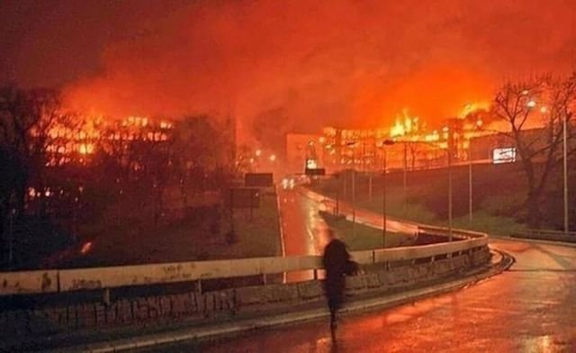 Архивные фото из 90-х, которые очень точно передают атмосферу того времени