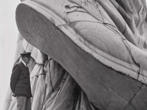 Самые привлекательные актеры, актрисы и один персонаж по мнению пользователей Reddit