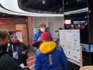 Конфликт Дмитрия Губерниева с украинским журналистом на ОИ-2022 попал на видео
