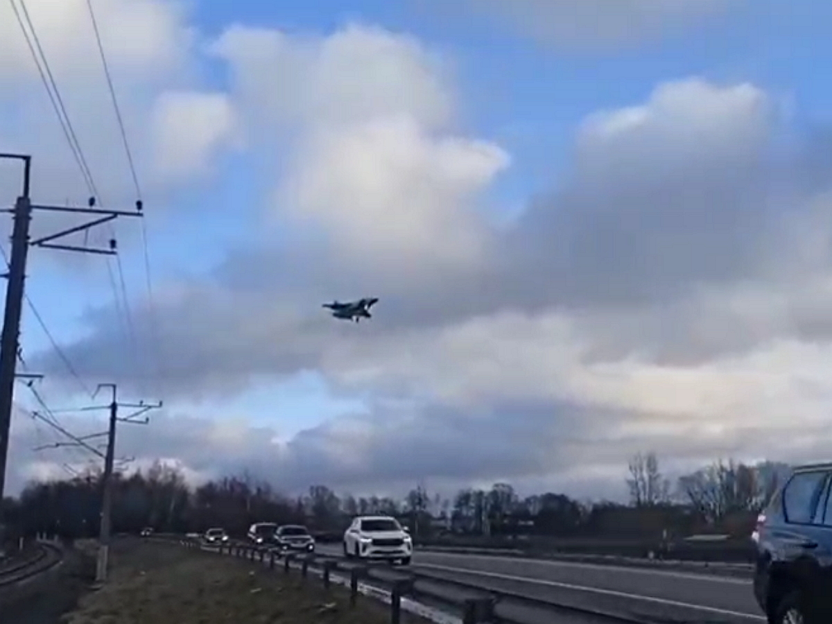 МиГ-31К РФ с гиперзвуковой ракетой «Кинжал» устрашающе пролетел у границ НАТО