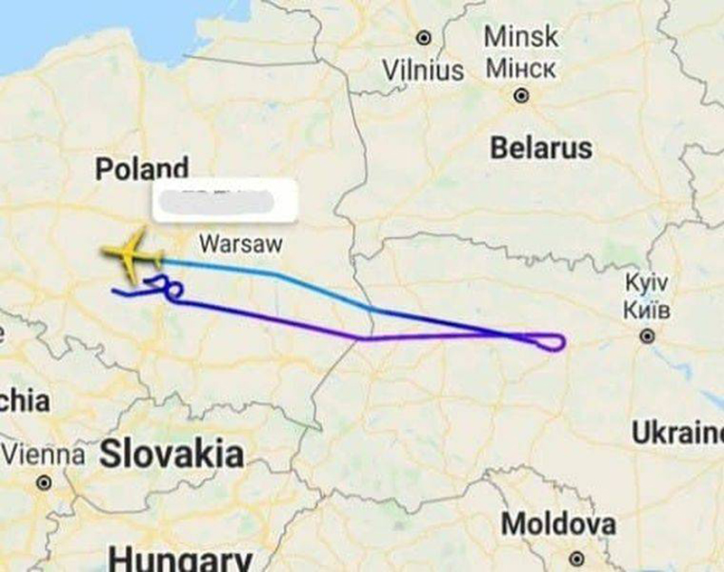 Самолет США прервал миссию в Донбассе