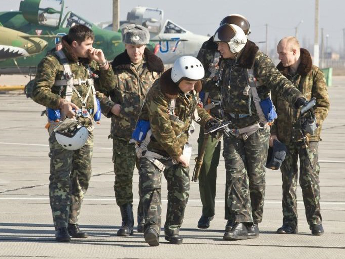 украинские летчики увольняются из ВВС