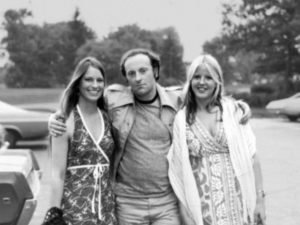 Знаменитости, которые не боятся показаться поклонникам без  макияжа