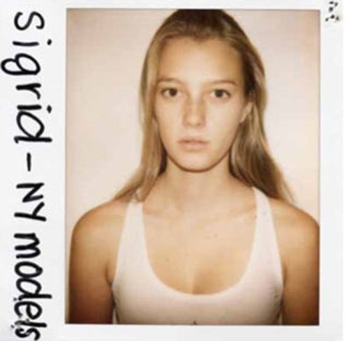 Первые фото топ-моделей на полароид в самом начале их карьеры