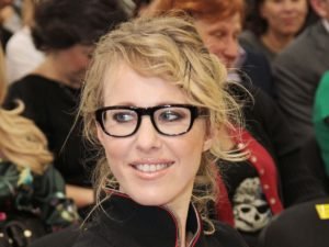 Ксения Собчак с сыном улетела из России в Турцию