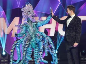 Стало известно, кто скрывался в костюме Осьминога на шоу «Маска»