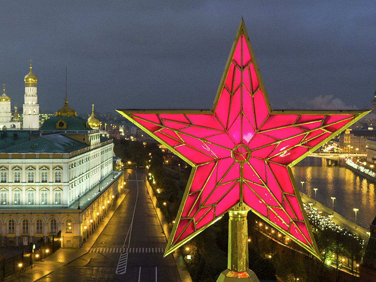 В Кремле о бегстве звезд