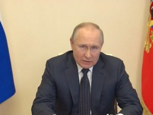 «Подонков и предателей народ просто выплюнет»: Путин рассказал о «любителях устриц», спецоперации на Украине и поддержке россиян