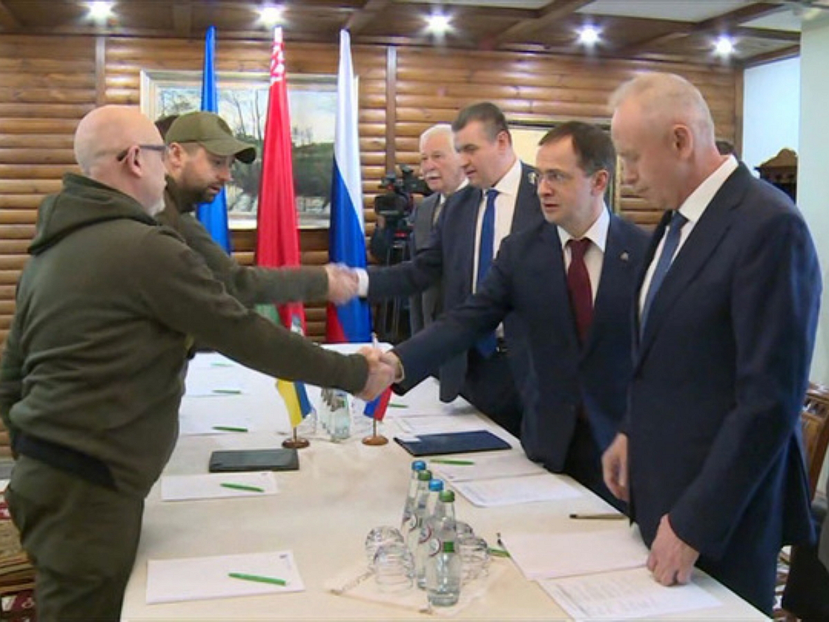 В Беловежской Пуще начался второй раунд переговоров России и Украины