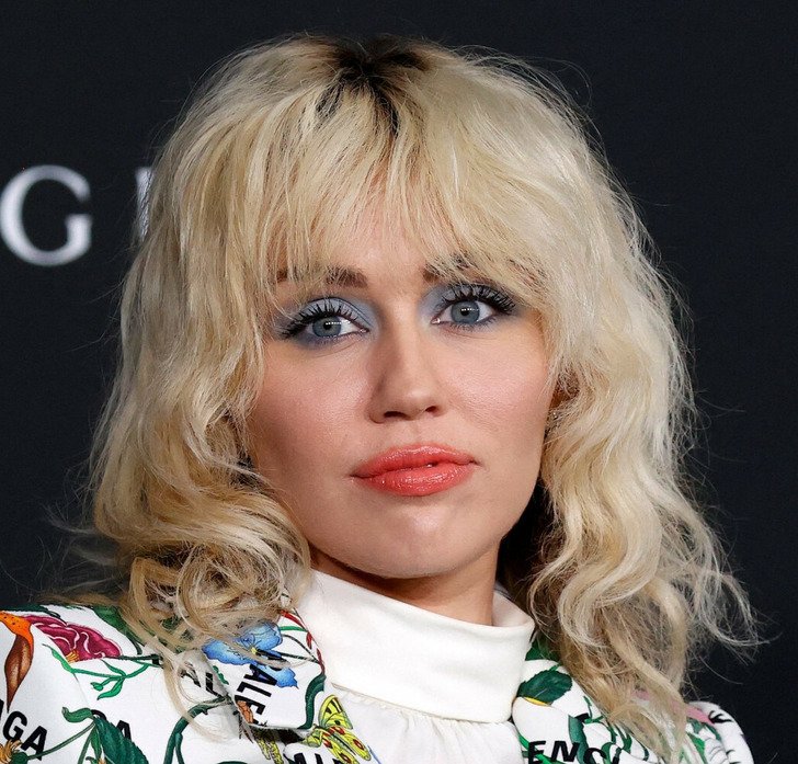 Кем работали звезды до того, как стали знаменитыми