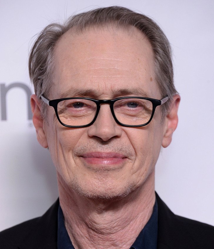 Кем работали звезды до того, как стали знаменитыми