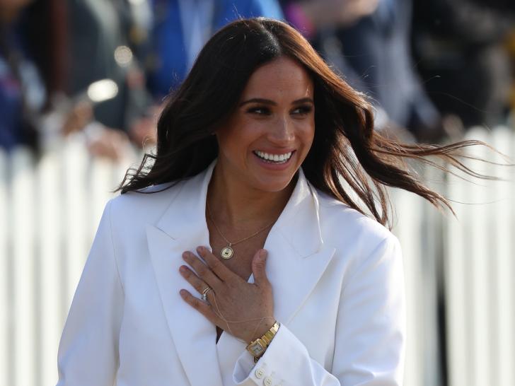 Кем работали звезды до того, как стали знаменитыми