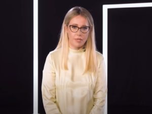 Ксения Собчак снова улетела из России и объяснила, куда на этот раз