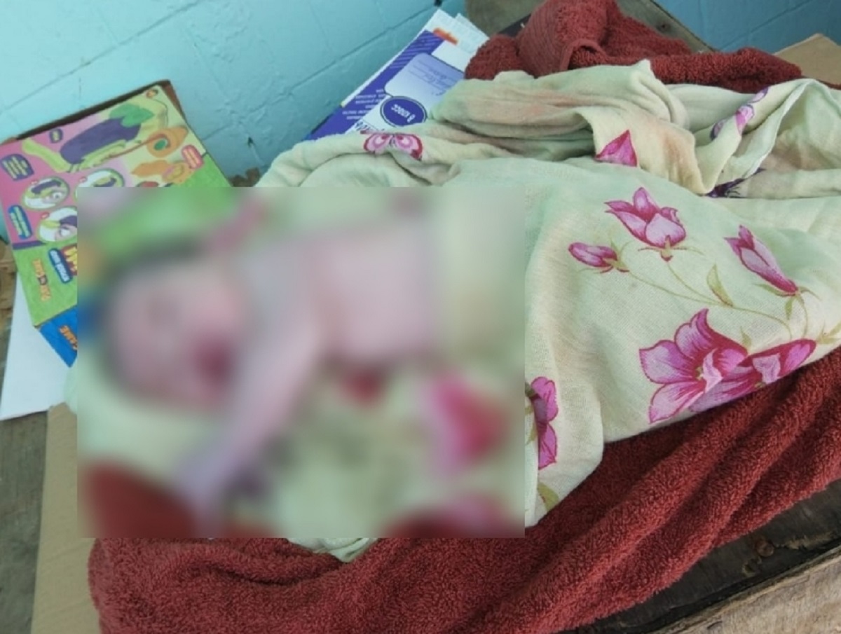 В Москве нашли живого младенца в мусоропроводе: мать установлена
