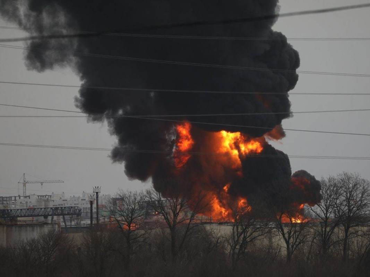 Пожар на нефтебазе под Белгородом