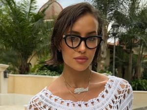 Любовница Тимати блистала на вечеринке серферов в прозрачной блузке без белья