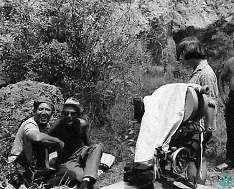 Закадровые фото легендарной комедии Гайдая «Кавказская пленница»