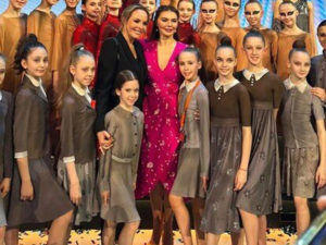 Алина Кабаева в платье 110000 рублей