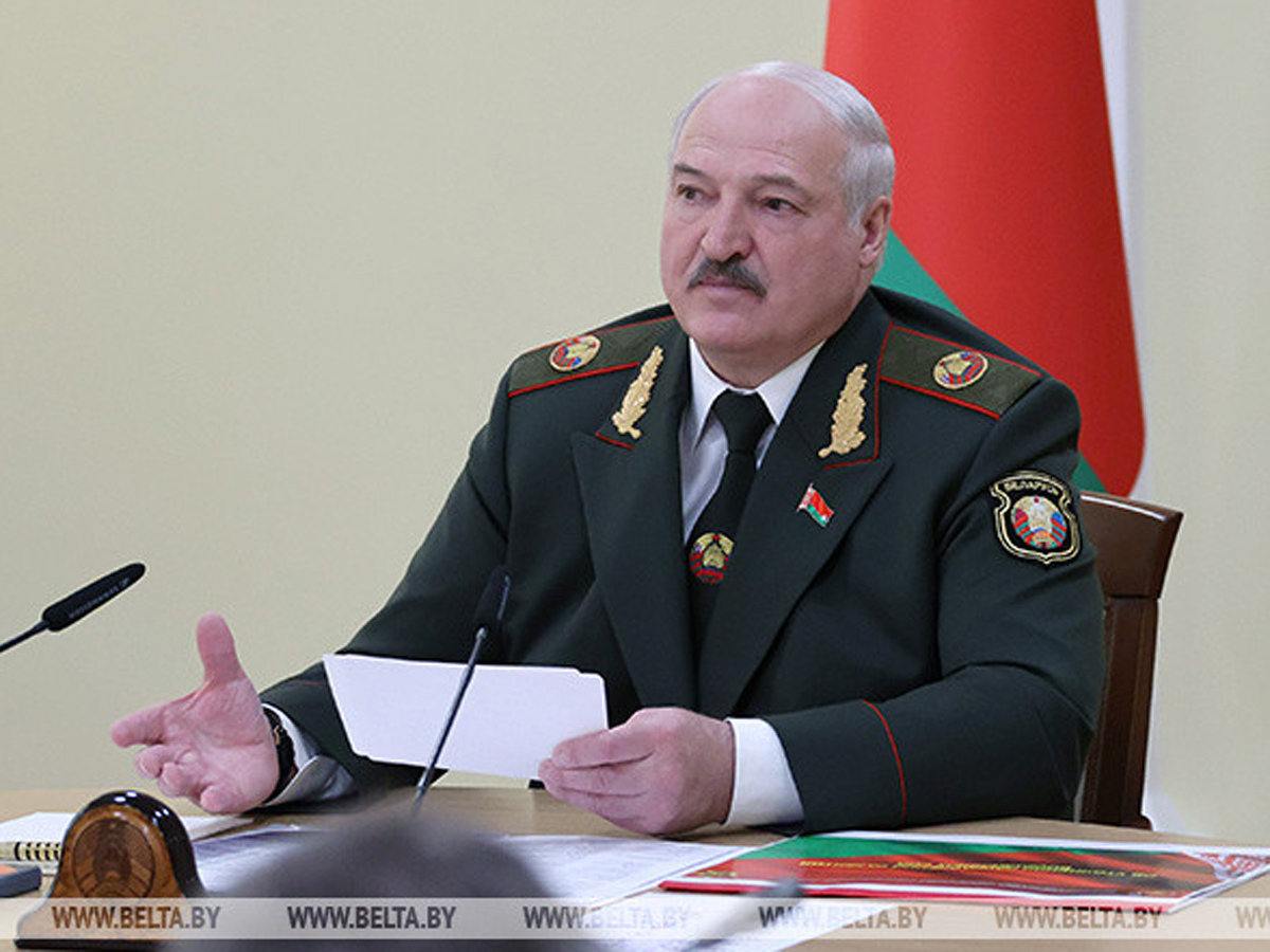 Лукашенко реально готовится к войне с Украиной