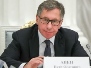 Российского миллиардера Петра Авена в Великобритании обвинили в больших тратах