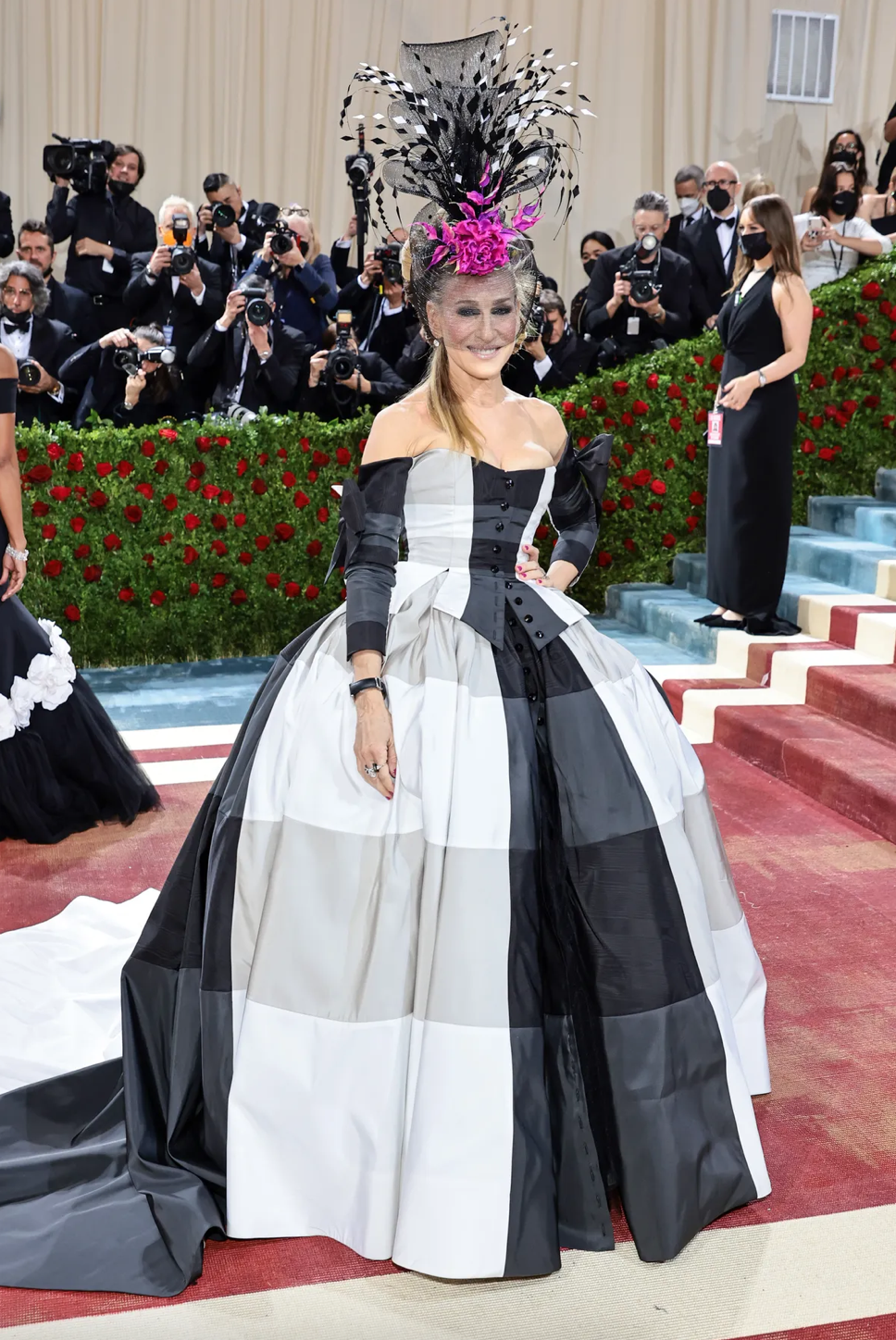 Самые запоминающиеся наряды звезд на Met Gala 2022 года