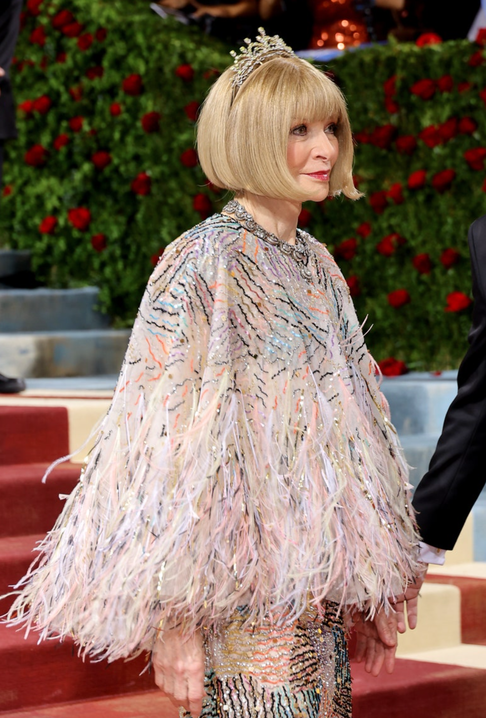 Самые запоминающиеся наряды звезд на Met Gala 2022 года