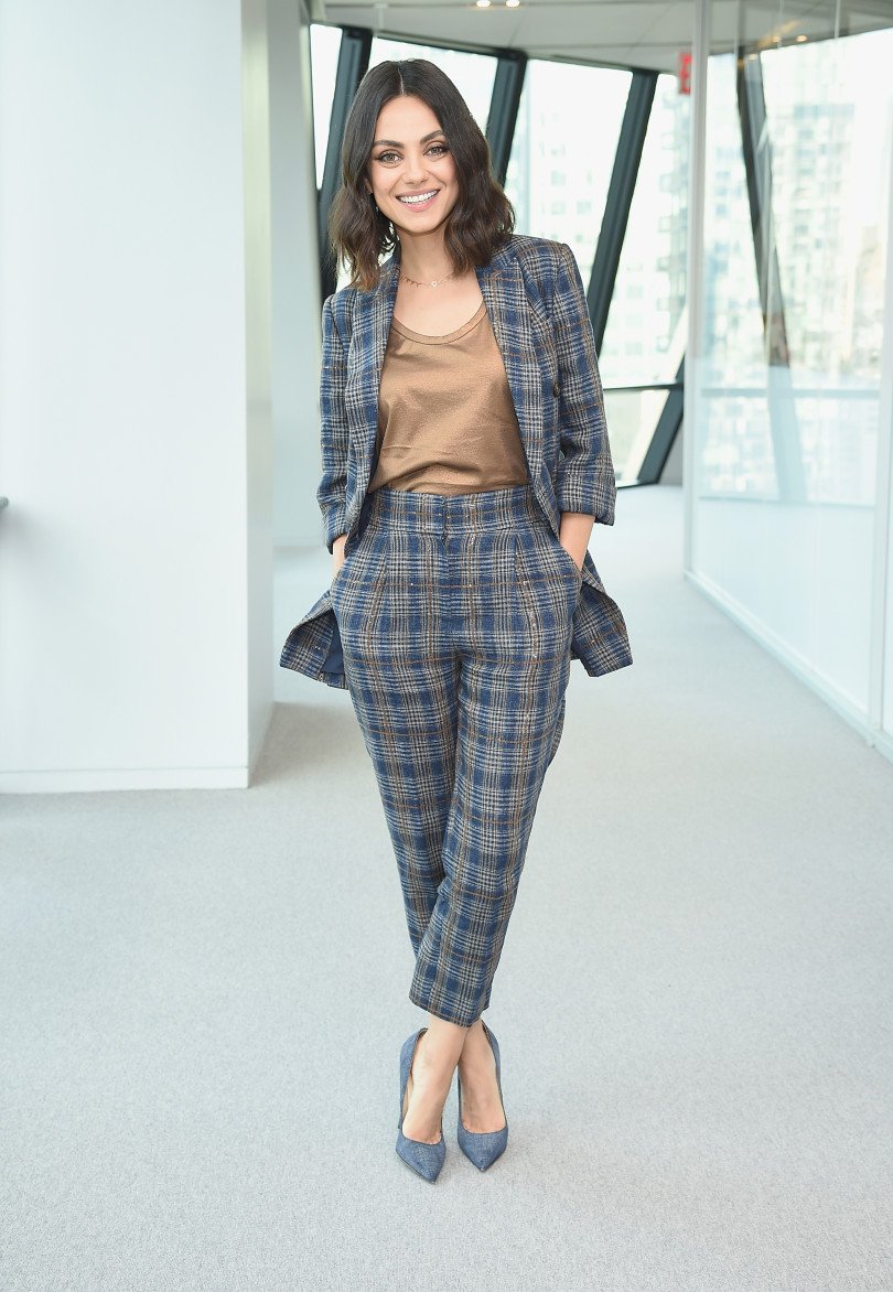 Знаменитые женщины, которым очень идут брючные костюмы