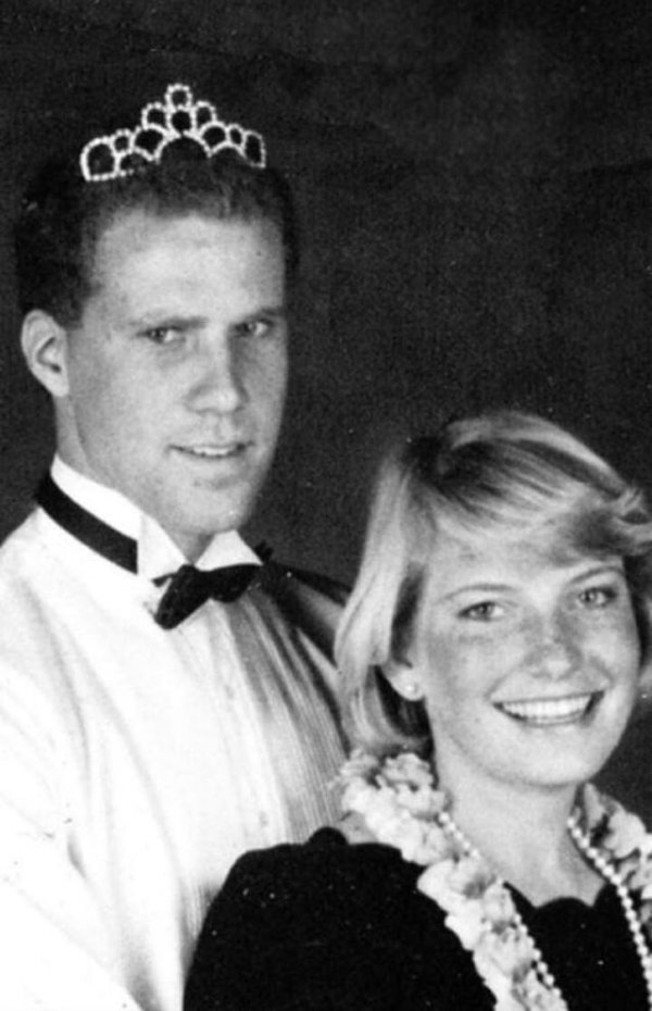 Выпускные фото звезд: как выглядели знаменитости на пороге взрослой жизни