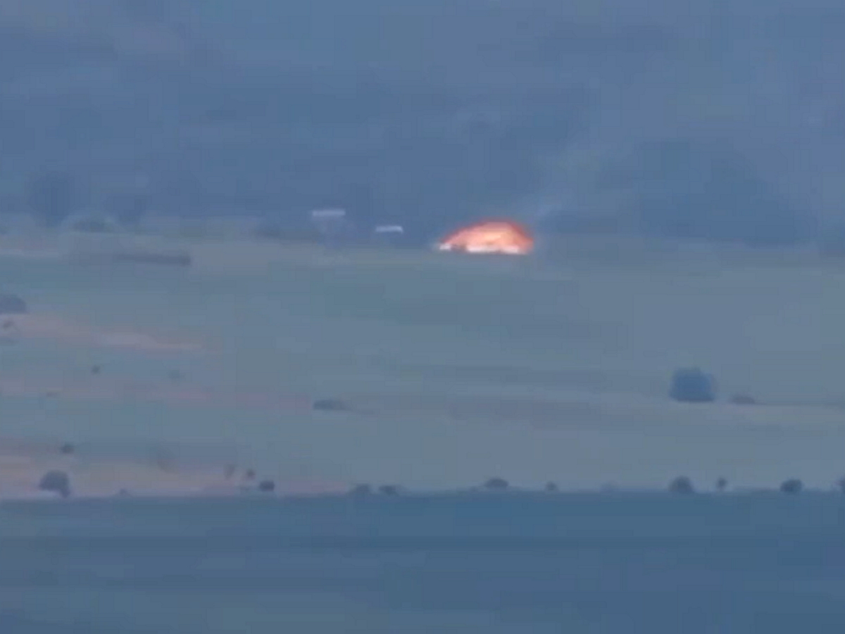 На Украине из ПТРК сбит третий боевой вертолет: момент удара попал на видео