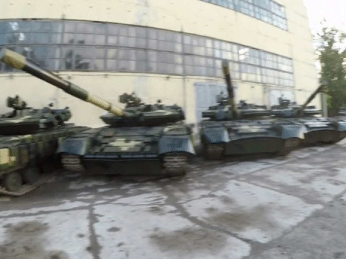 Украинские военные бросили танки