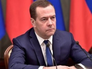 Медведев засомневался, что Украина будет существовать через два года