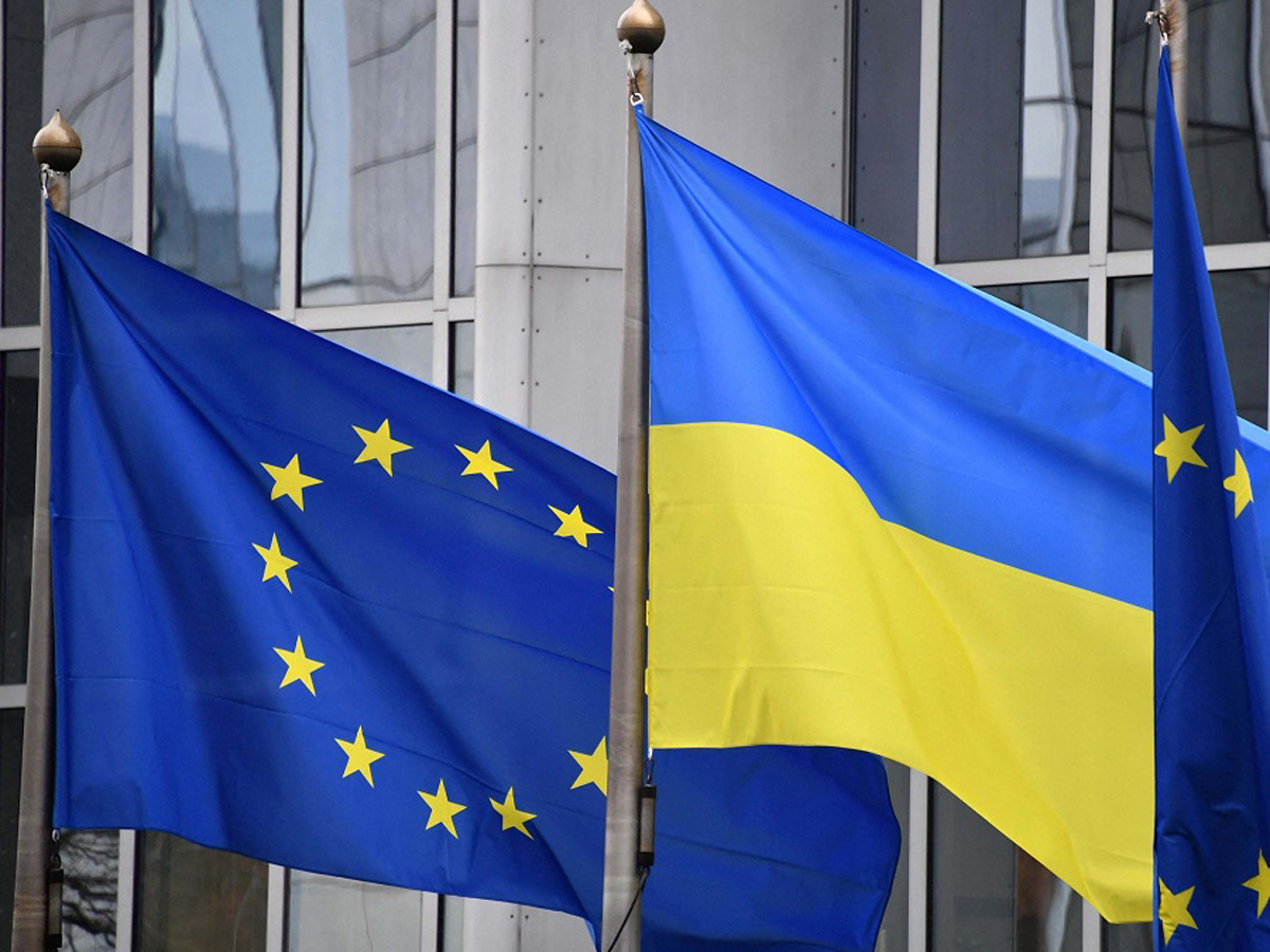 ЕС кандидаты Украины и Молдавия
