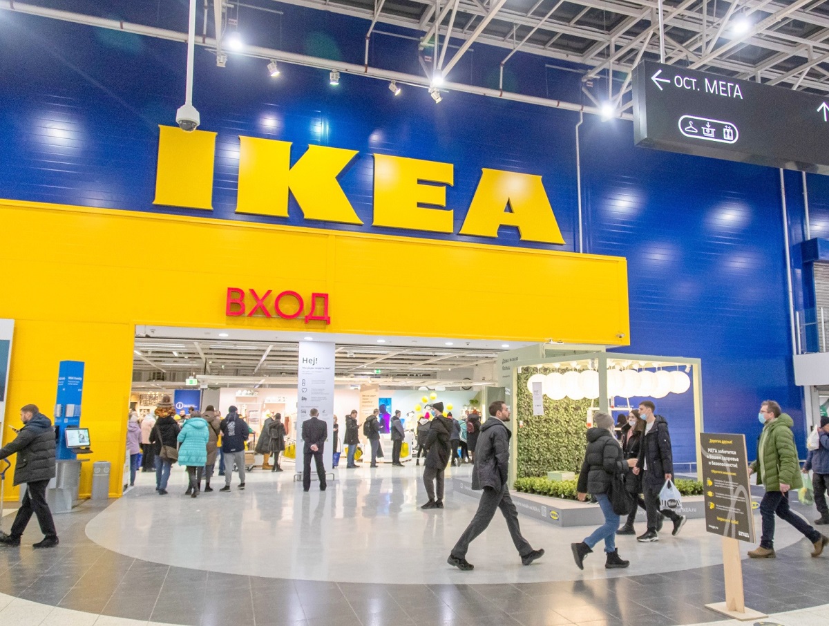 Россияне предлагают сотрудникам IKEA по 20 тысяч рублей за закупку на распродаже