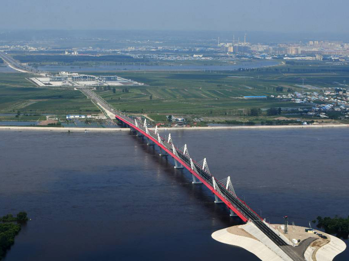 Мост между Россией и Китаем