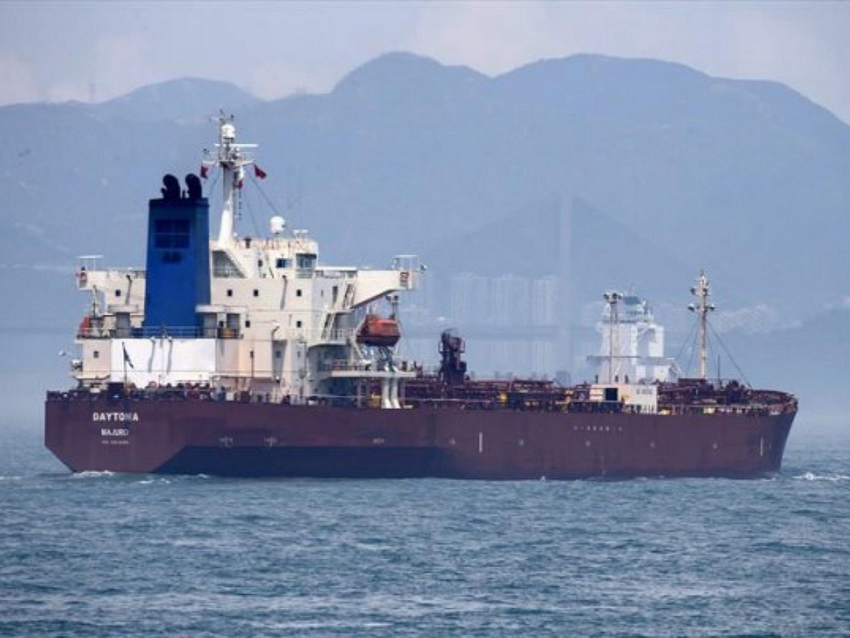 WSJ: власти США остановили шедший из России нефтяной танкер