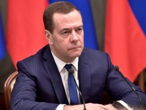 Дмитрий Медведев опубликовал список «грехов России» и пообещал дополнить его