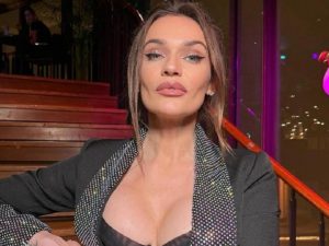 Алена Водонаева отметила 40летний юбилей в костюме зебры