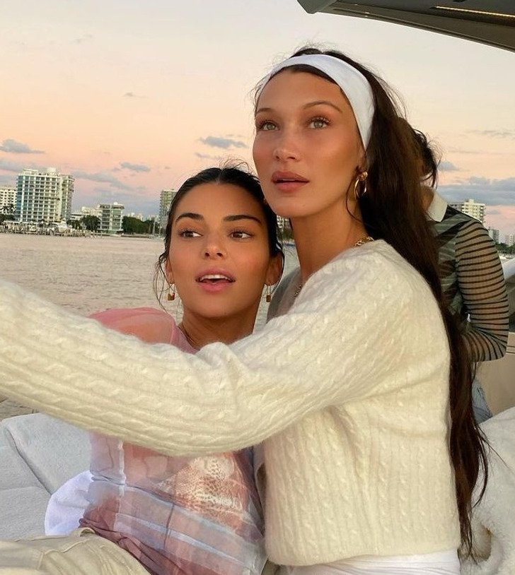 Знаменитости, чья дружба началась еще до того, как они достигли успеха