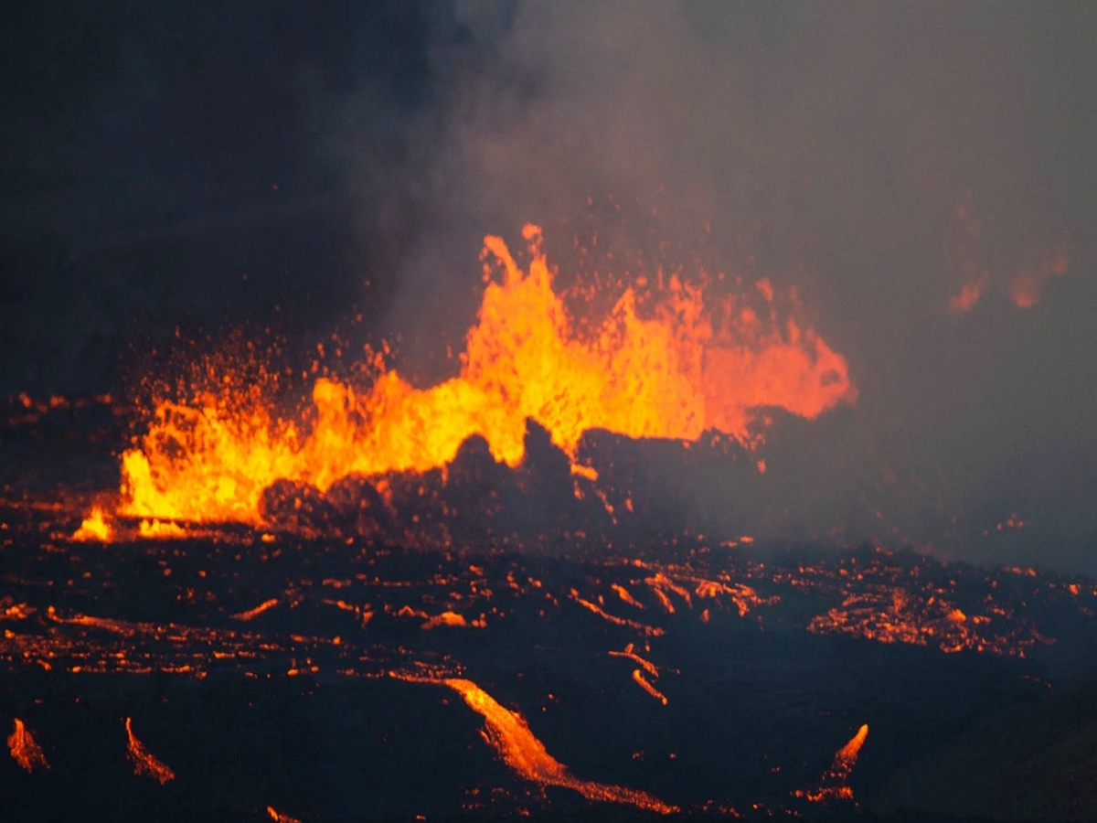 В Исландии началось извержение вулкана Фаградальсфьядль