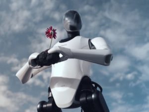  Xiaomi выпустила первого робота-гуманоида CyberOne
