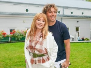 СМИ: Максим Галкин начал изучать иврит и ищет в Израиле школу для детей