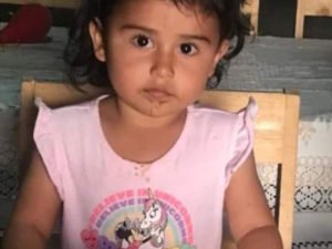 Трехлетний ребенок очнулся в гробу на своих похоронах