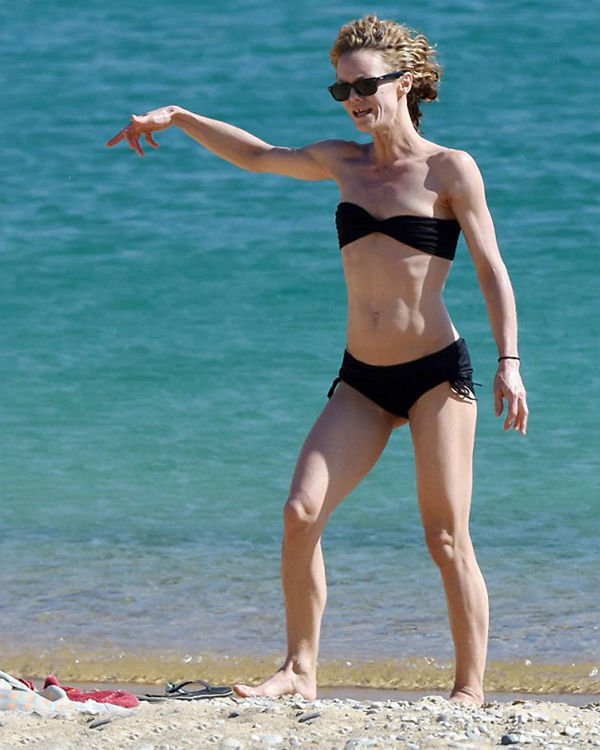 Самые неудачные купальники знаменитостей