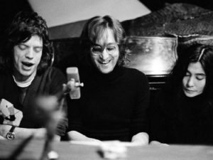 Редкие снимки знаменитостей, которые мало кто видел