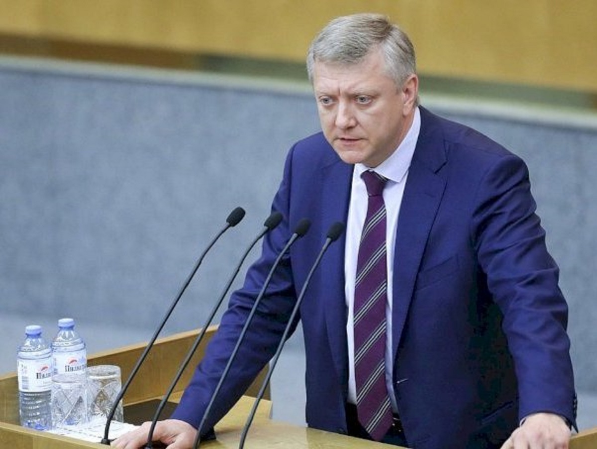 «Кажется, уйти на фронт – самое легкое решение»: депутат Вяткин объяснил, почему не пойдет воевать