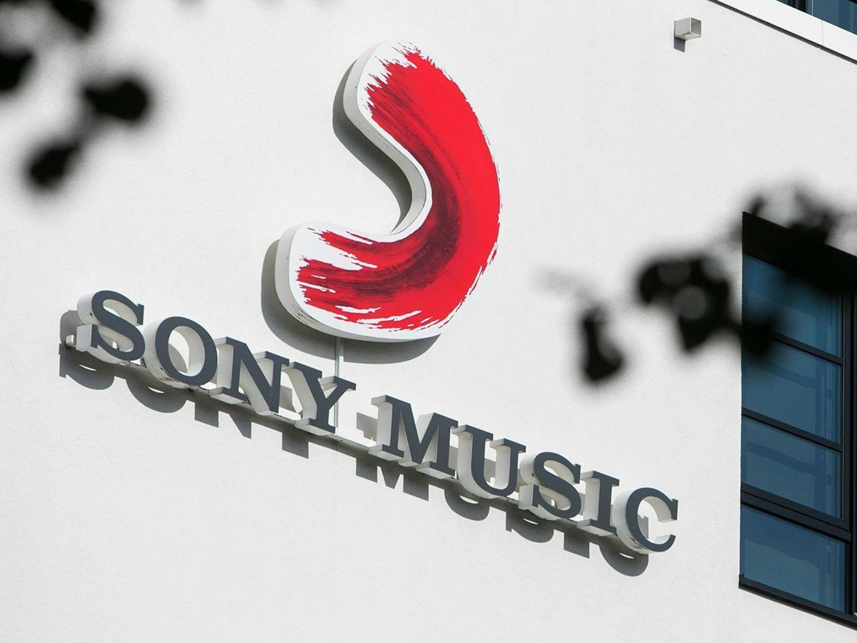 Из России уходит Sony Music Group